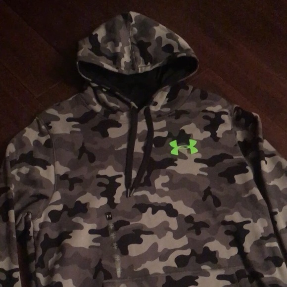 under armour camo pullover hoodie
